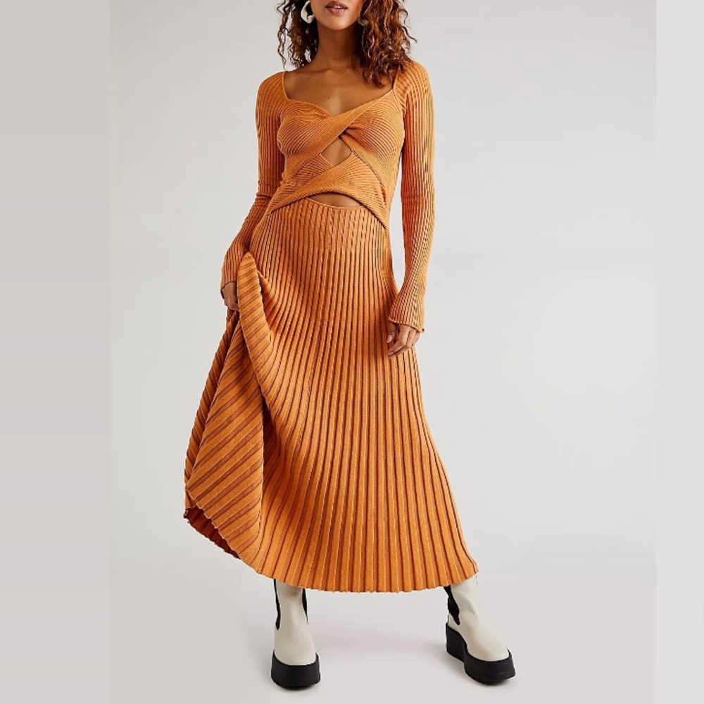 NWT Free People Marnie knit midi dress. 🧡